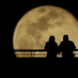 Co na niebie (2-8.2)? Zaćmienie Księżyca, Wenus i Mars zmieniają znaki. Co to oznacza? Analizuje Katarzyna Owczarek