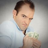 "Dam ci w prezencie te dwa pustaki." Psycholożka Joanna Sławińska opowiada, co robić, gdy twój facet jest skąpcem