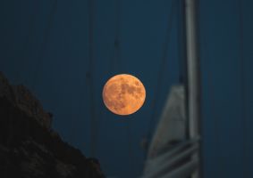 pełnia księżyca w Rybach 2022