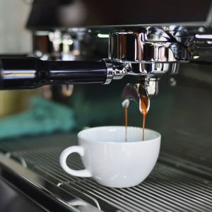 Jak dobrać ekspres do swoich potrzeb? Przewodnik zakupowy