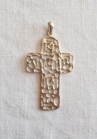 Krzyż łaciński srebro
