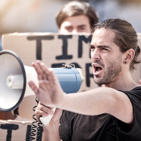 Opozycja Rak Koziorożec to konflikt ludu z władzą