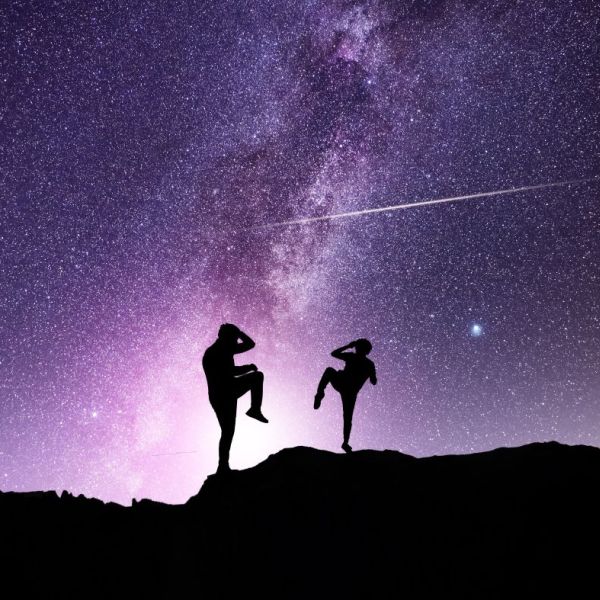 Układ planet i horoskop na maj 2026