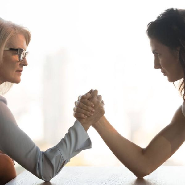 Pluton w znakach zodiaku