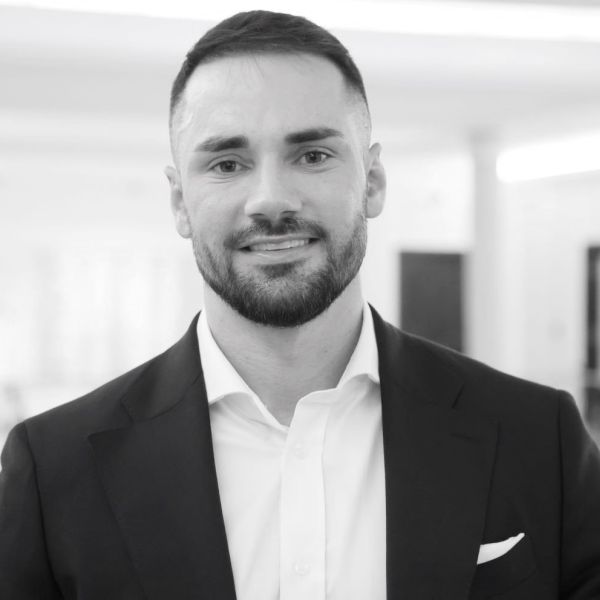 Łukasz Litewka poseł horoskop analiza