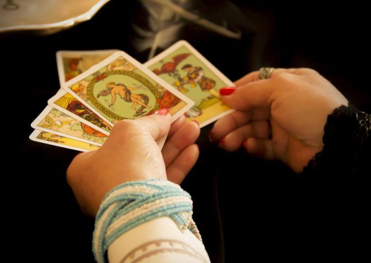 tarot, darmowy tarot, tarot na sierpień, wróżba tarota