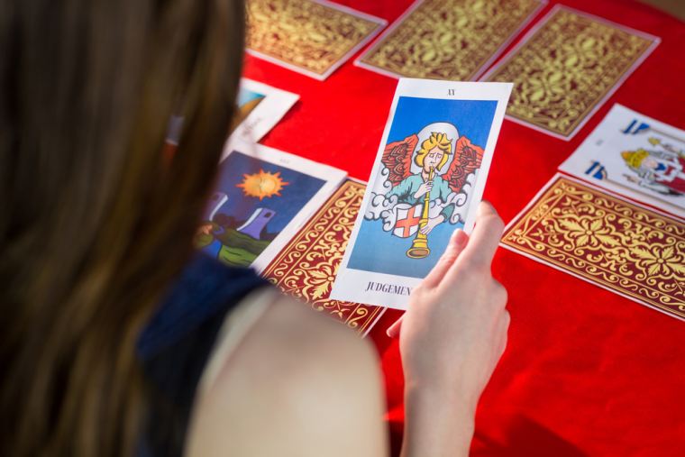 tarot miesieczny, darmowy tarot, wróżba tarota