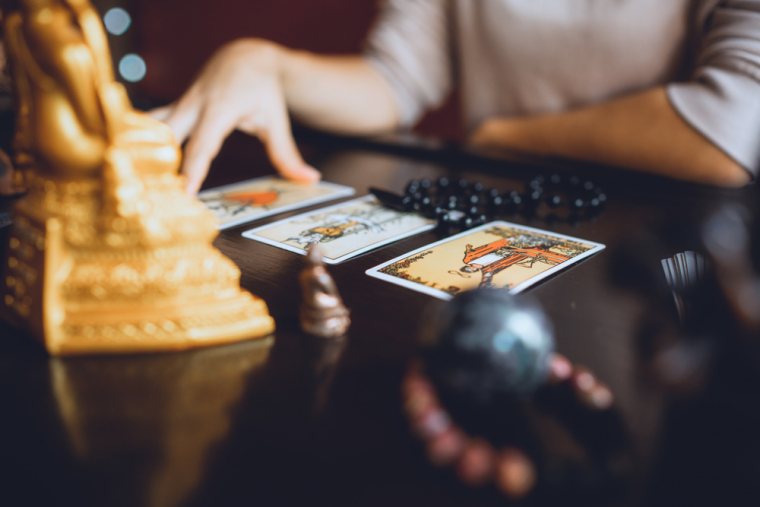 tarot, darmowy tarot, tarot na sierpień, wróżba tarota