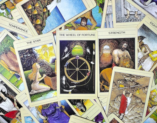 tarot-miesieczny-styczen-2023